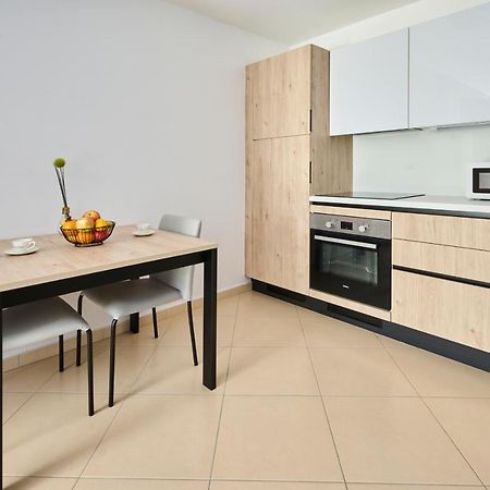 Supreme Studio Apartment Bijoux Umag Luaran gambar