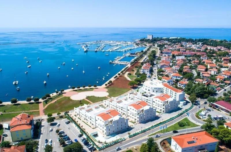 Supreme Studio Apartment Bijoux Umag Luaran gambar