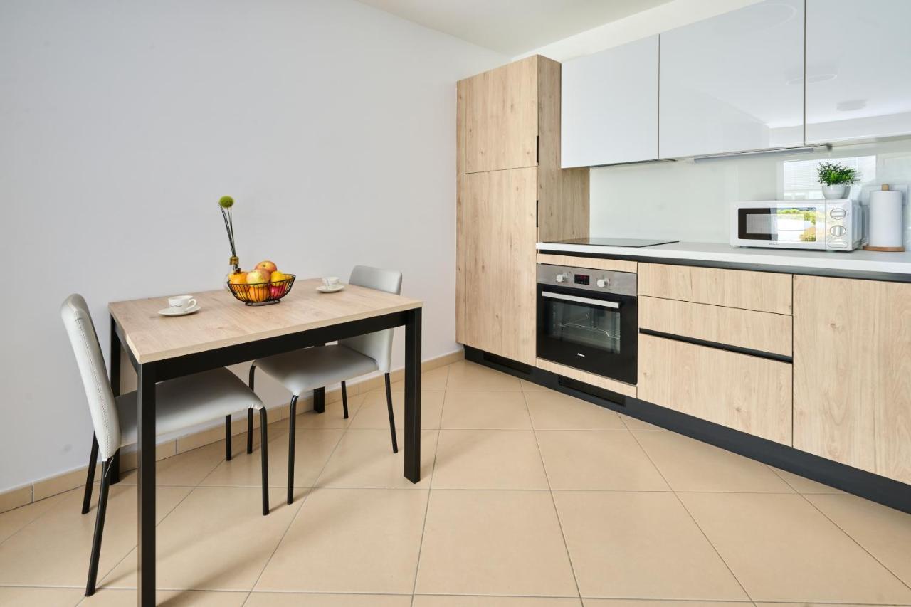 Supreme Studio Apartment Bijoux Umag Luaran gambar