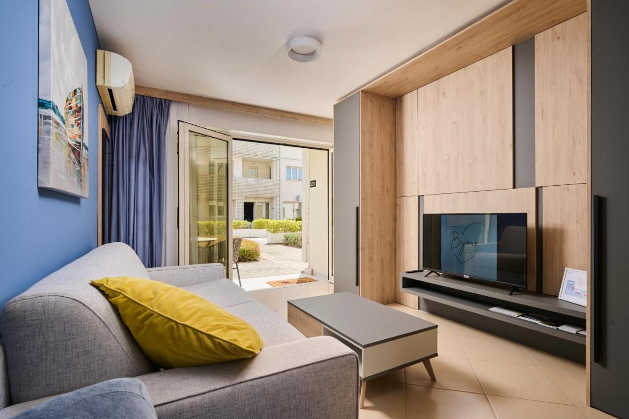 Supreme Studio Apartment Bijoux Umag Luaran gambar