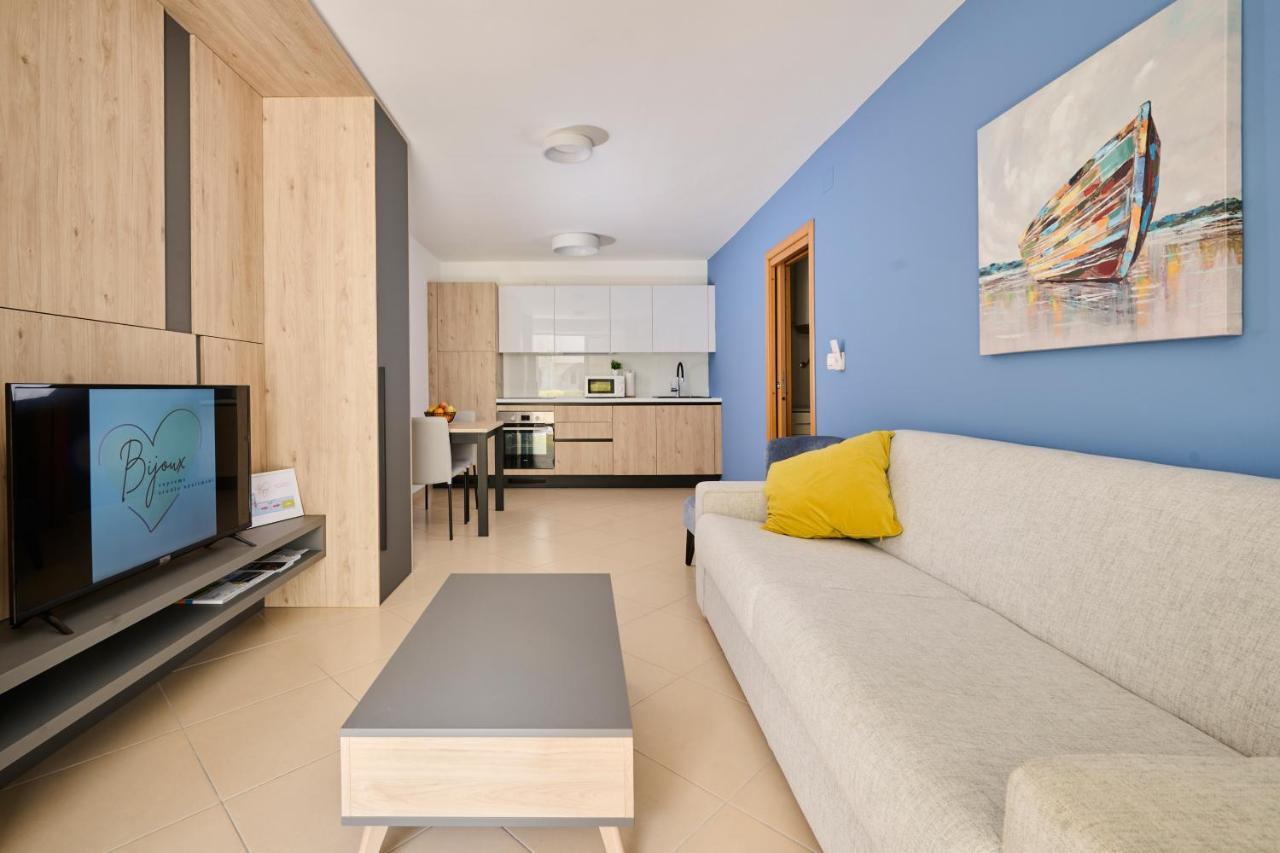 Supreme Studio Apartment Bijoux Umag Luaran gambar