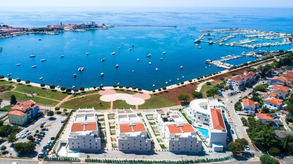 Supreme Studio Apartment Bijoux Umag Luaran gambar